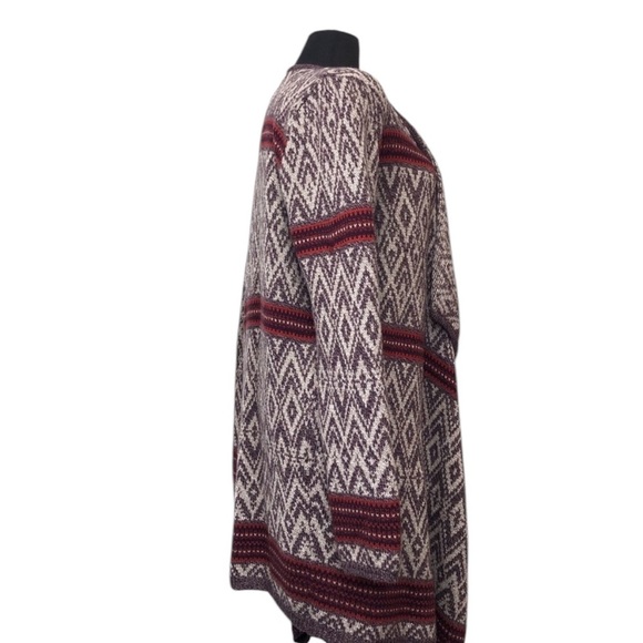 Ruby Moon Burgundy and Cream Patterned Cardigan - Picture 4 of 13